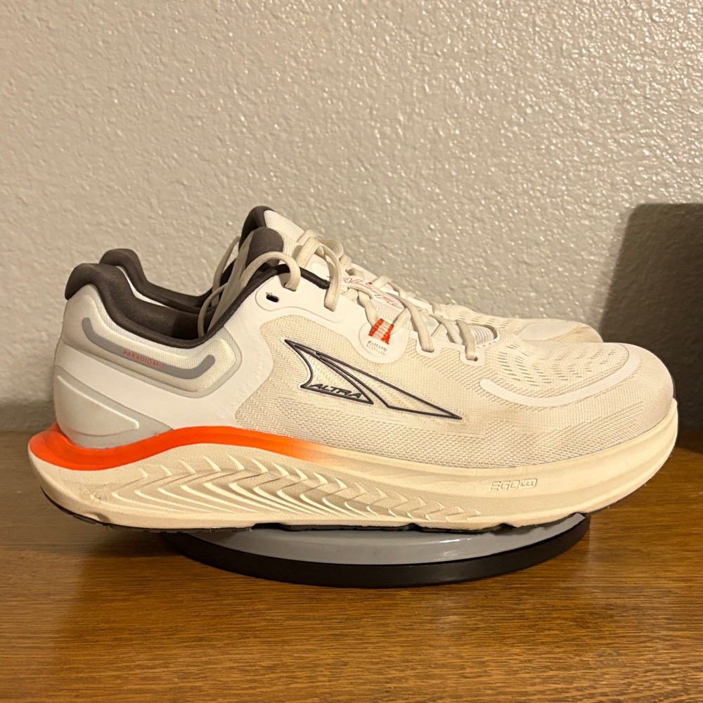 Altra  Men’s Paradigm 7 white  and Orange Athletic Shoes